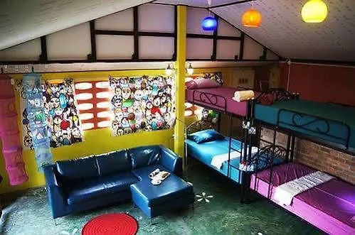 בית הארחה קאו לק Dorm Des Fleurs Hostel